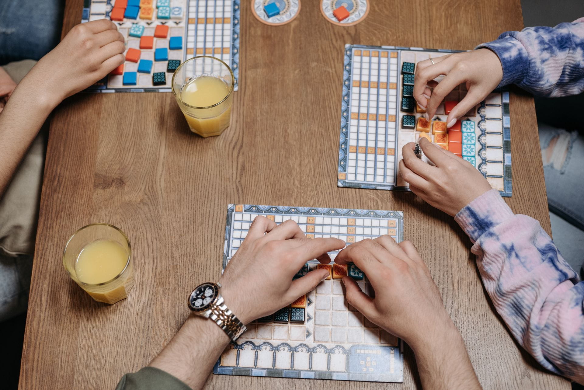 How to Consistently Win at Scrabble: 10 Essential Board-Control Strategies
